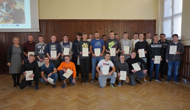 Podsumowanie projektu i wręczenie certyfikatów