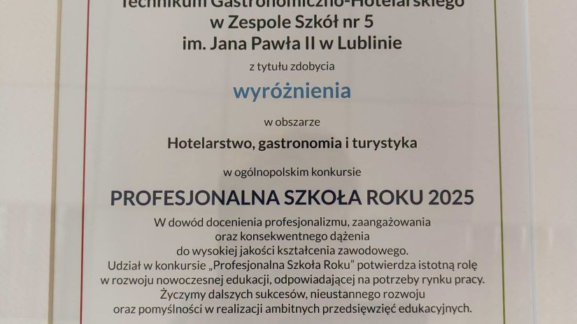 wyróżnienie w postaci dyplomu