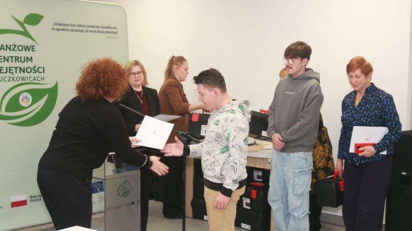 Wręczenie nagród - II etap Międzyszkolnego Turnieju Wiedzy Ogrodniczej.