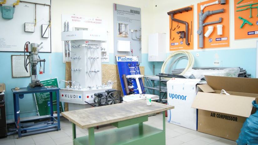 na zdjęciu wyposażenie pracowni dla zawodu technik inżynierii sanitarnej.